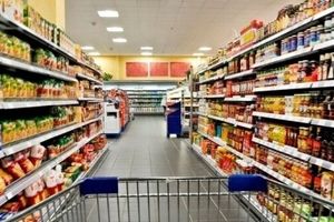 اتحادیه بنکداران مواد غذایی: قیمت کالاهای اساسی به نرخ مصوب قبل عید بر می‌گردد
