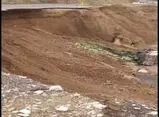 لحظه هولناک رانش زمین در جاده خوزستان/ ویدئو 