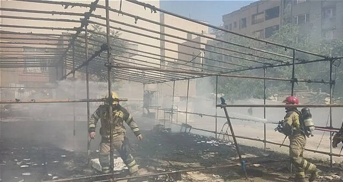 یک هیات عزاداری در کامرانیه تهران آتش گرفت

