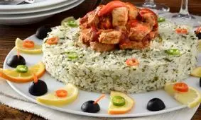 سیرپلو با تره، یک غذای خوش عطر و بوی بهاری