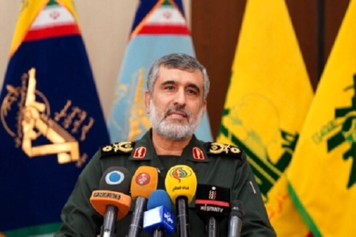 سردار حاجی زاده: غربیها در حوزه نظامی هیچ غلطی نمیتوانند بکنند