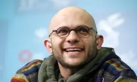 علت رانندگی نکردن بابک حمیدیان چیست؟/ ویدئو