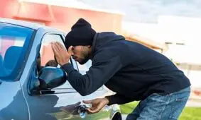 شیوه جدید سرقت خودرو/ ویدئو