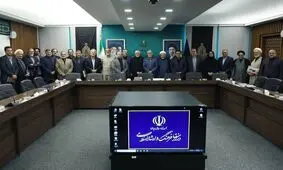 عارف: نگاه قیم مآبانه به مردم و اهل فرهنگ کنار گذاشته شود
