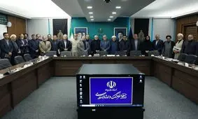عارف: نگاه قیم مآبانه به مردم و اهل فرهنگ کنار گذاشته شود
