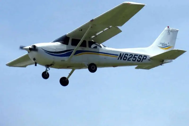 خروج هواپیمای فوق سبک از باند فرودگاه نوشهر