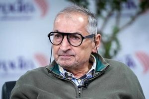 صادق زیباکلام: جای موشک به اسرائیل پراید داده بودید تلفات‌ بیشتری داشت/ ویدئو