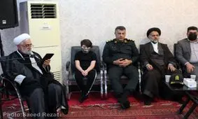 جلوه هایی از شور و شکوه عزاداران حسینی در هیئت عزاداران بختیاری/ ششمین شب آیین سوگواری حسینی با نوای حاج صادق آهنگران