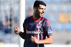 طارمی مقابل بارسلونا روی نیمکت/ عکس