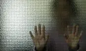 زخم‌های پنهان قربانیان خشونت/ نحوه حمایت از این قربانیان