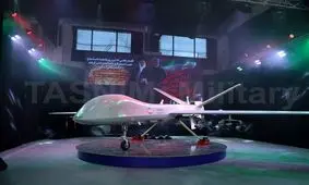 پهپاد مهاجر ۱۰ رونمایی شد/ الحاق انبوه موشک‌های «خرمشهر» و «حاج قاسم» به سپاه
