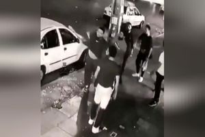 حمله با قمه و شمشیر به قهرمان بوکس ایران در کرج/ ویدئو