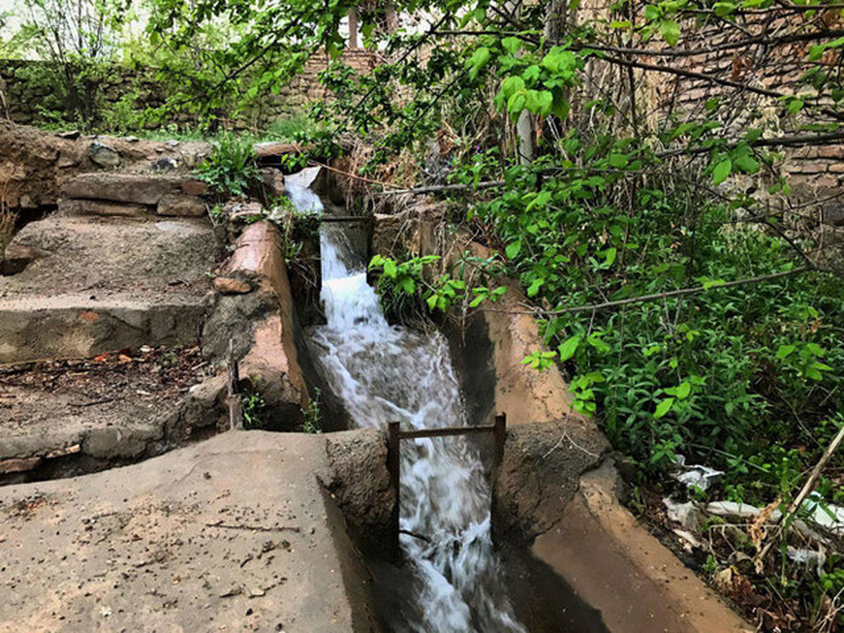 آبشارهایی که گرمای کویر را لذت بخش میکنند
