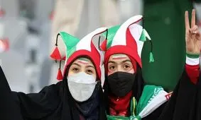 چرا زنان پشت در ورزشگاه مشهد ماندند؟