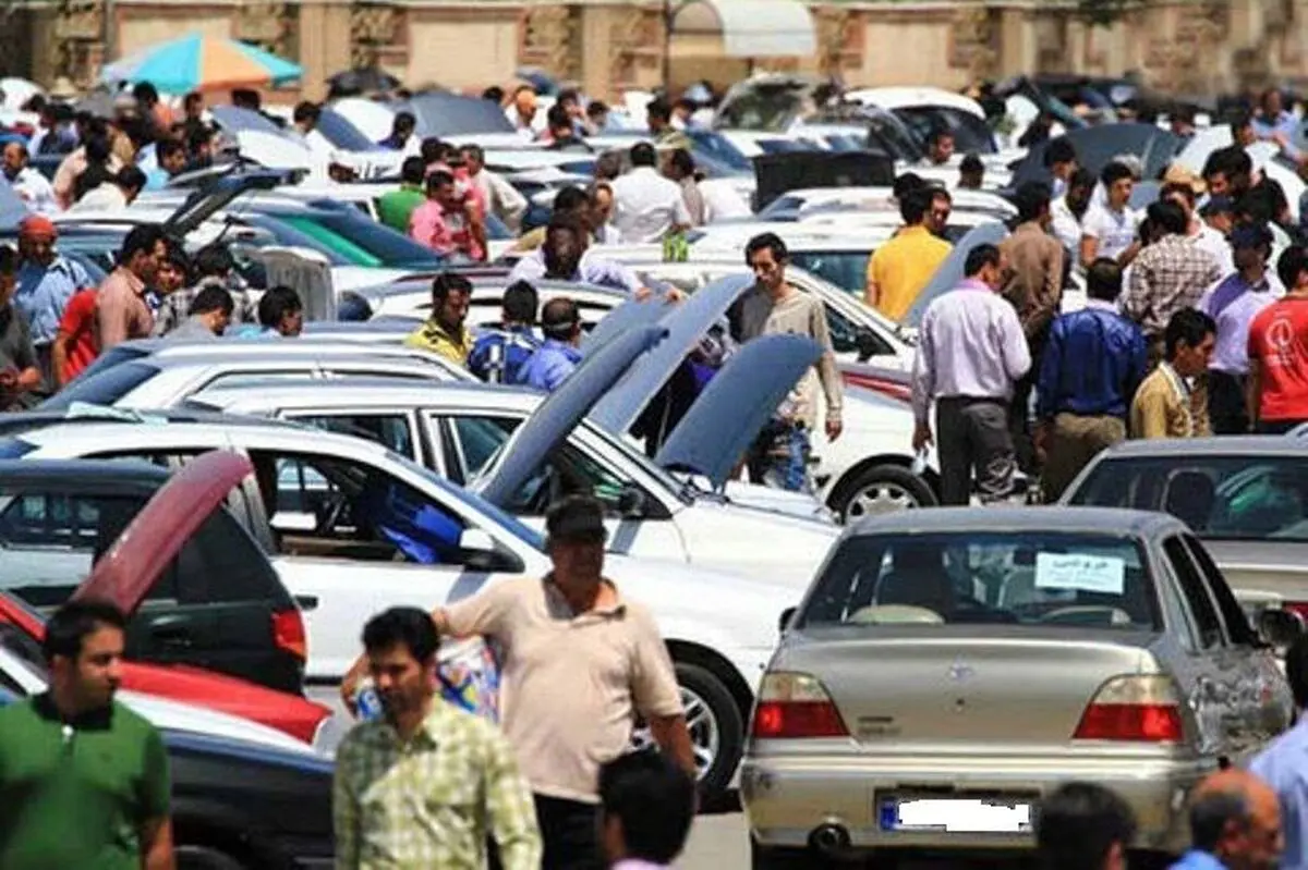 ریزش گسترده قیمت‌ها در بازار خودرو/ ساینا و پژو ارزان شدند
