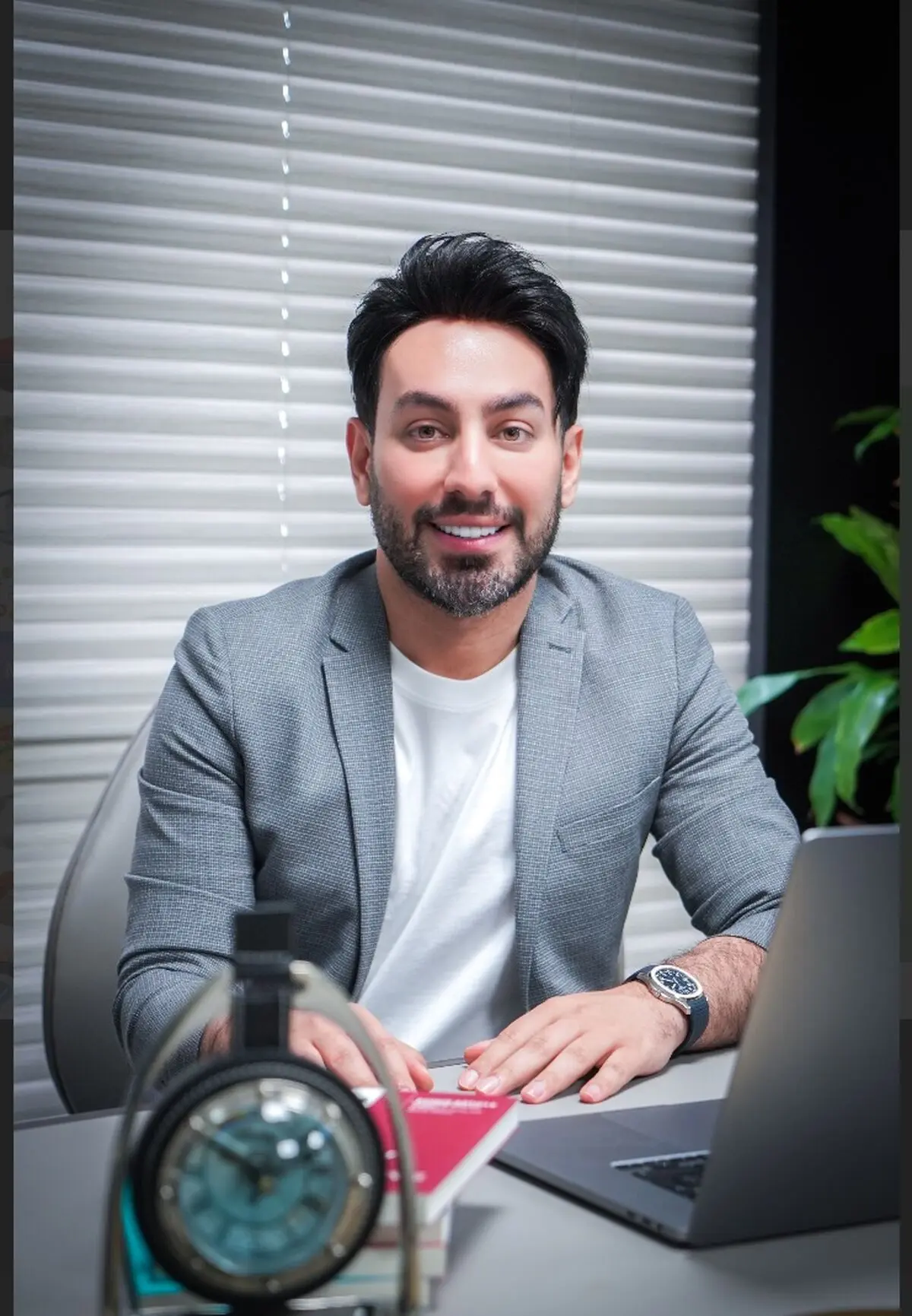 گفتگو با سینا عظام در مورد تاثیر هوش مصنوعی (AI) و فناوری بلاکچین (Blockchain) در حوزه املاک و مستغلات