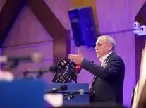  اگر تروریست نفوذی وارد کشور شده و اینچنین از مردم و نیروی انتظامی تلفات گرفته، حکومت باید پاسخگو باشد/ حاکمیت مسئول امنیت شهروندان است/ ویدئو