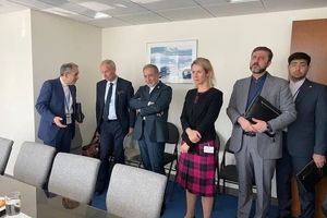 گاردین مدعی شد: طرح جدید ایران برای توقف مکانیسم ماشه/ دسترسی به یک سایت بمباران شده و تعیین تکلیف اورانیوم ۶۰ درصدی در یک ماه