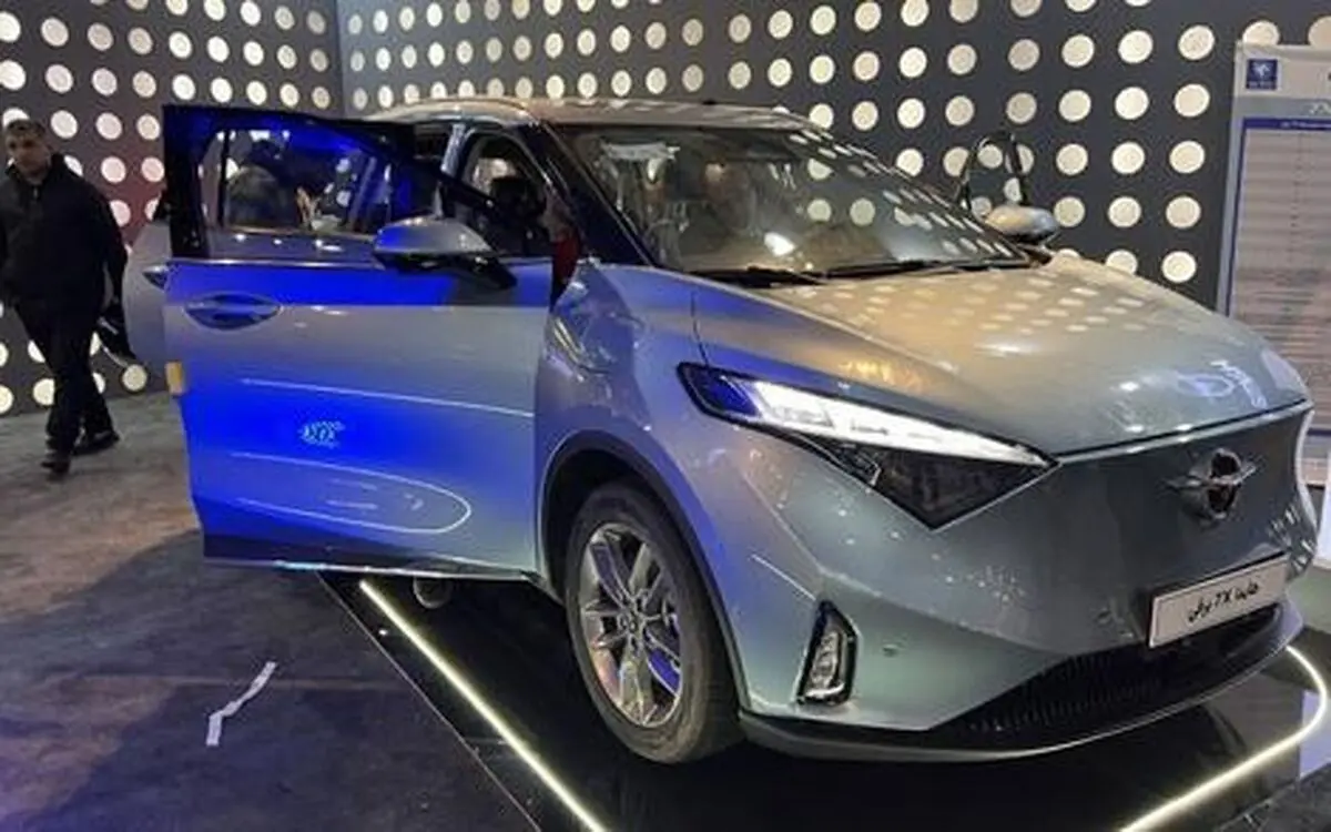 خودرو MPV برقی که ایران خودرو برای اولین بار آن را در معرض نمایش قرار داد/ عکس
