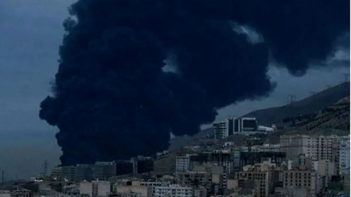 تصاویر خبرگزاری صدا و سیما از حملات هوایی دیشب به انبارهای نفت شهران 