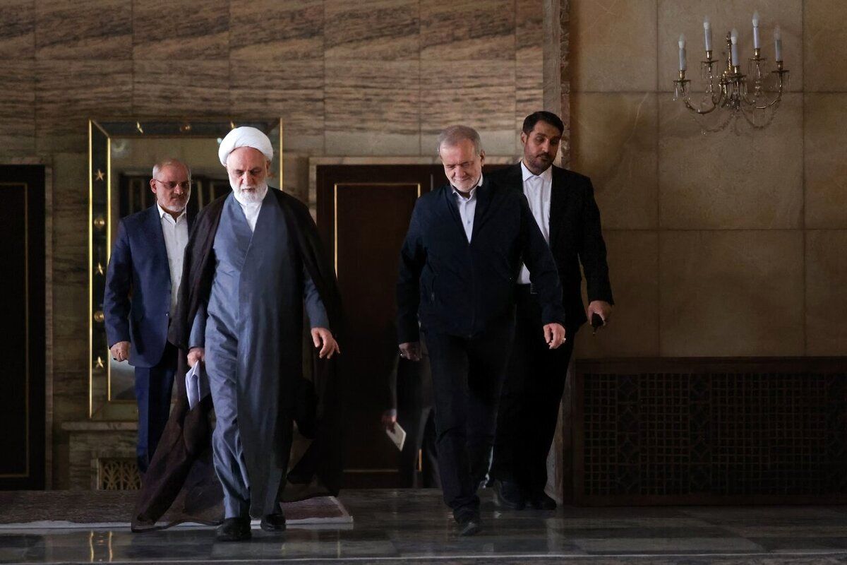 چرا برای تندروها فقط «کرسنت» باید شفاف شود نه «چای دبش» و «بابک زنجانی»؟!