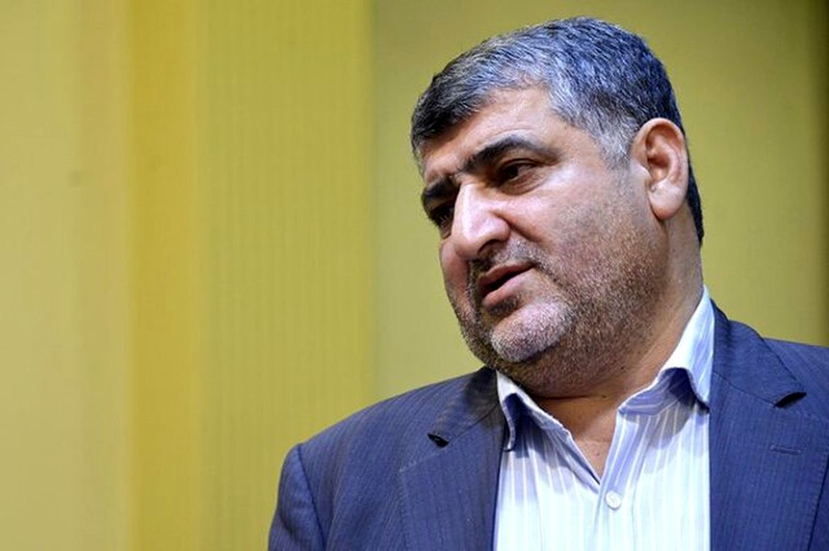 بنا بر تفسیرهای اخیر رئیسجمهوری، ۹۰ درصد وزرا باید کنار بروند