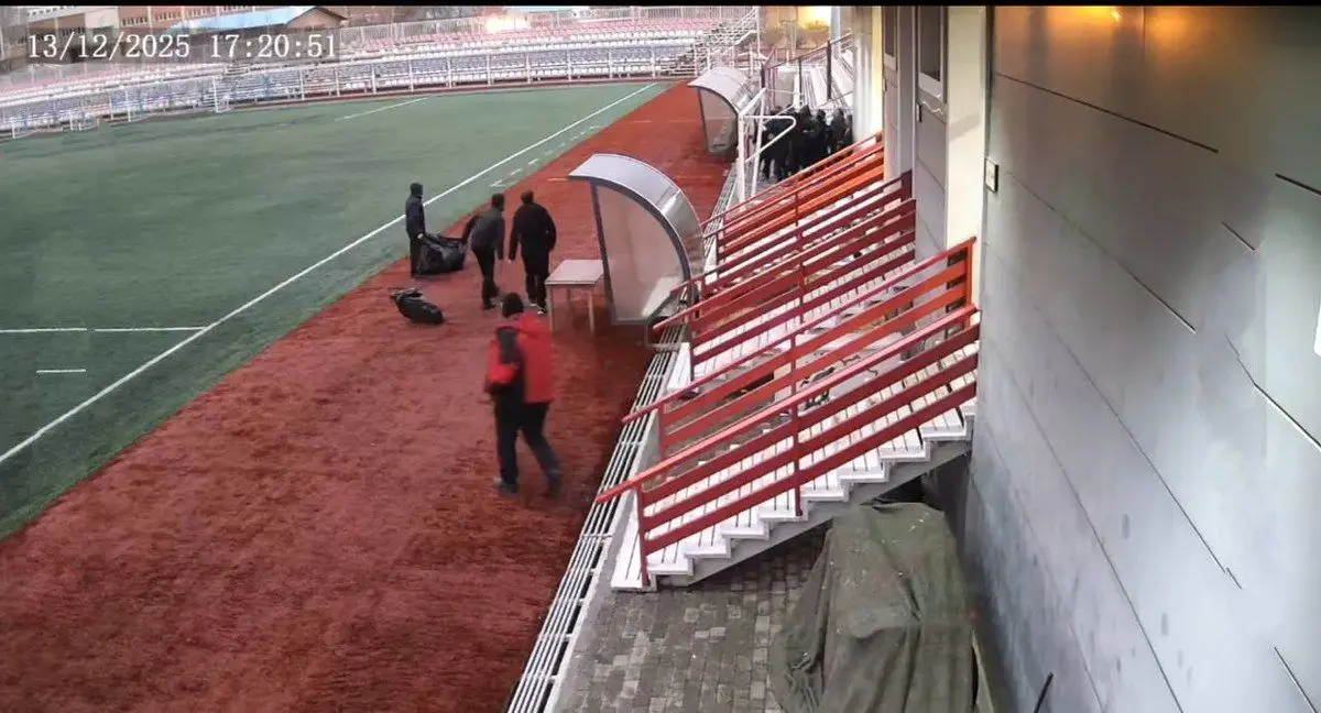 ویدئوی کتک‌زدن خبرنگار توسط محمود فکری 