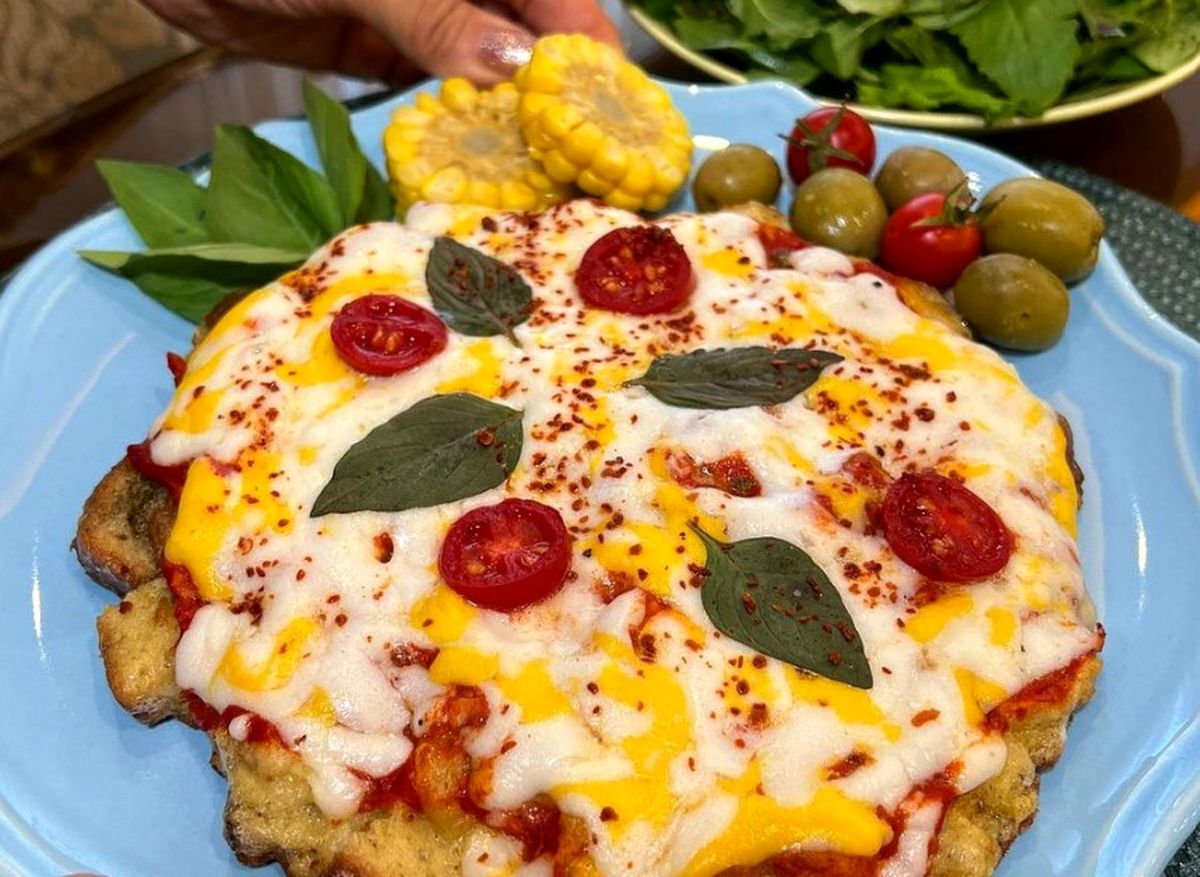 طرز تهیه املت پیتزایی با نان تست