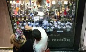 4 پرده از افزایش قیمت موبایل/ از کمیاب شدن آیفون تا زلزله در بازار گوشی‌های میان‌رده
