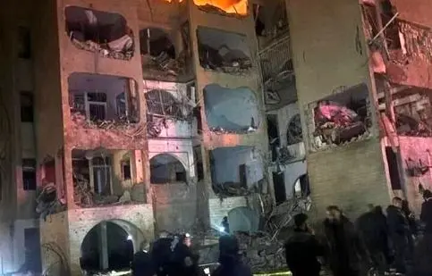 بیرون کردن خبرنگار سی ان ان ترکیه از محل فرود موشک ایران