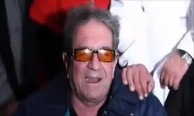 یادها و خاطره‌ها/ آواز خواندن زنده یاد داریوش مهرجویی در پشت صحنه فیلم چه خوبه که برگشتی 1391