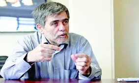  دست نیروهای مسلح در روند مذاکرات ایران و آمریکا، روی ماشه باشد/ ​دشمن با تنگ کردن حلقه تحریم ها به دنبال گرفتن سرمایه اجتماعی نظام است/ نباید اجازه داد تا موضوع غنی سازی در ایران را به زندگی مردم گره بزنند/ ​آمریکا و رژیم صهیونیستی با اصل نظام مشکل دارند