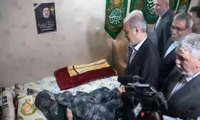 مادر ابراهیم رئیسی خطاب به پزشکیان: سوار هلیکوپتر نشو!/ ویدئو


