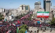 واشنگتن‌پست: پس از تشییع باشکوه رهبر، مقامات ایرانی جسورتر شده‌اند