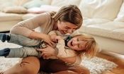 چرا قلقلک باعث خنده می‌شود؟