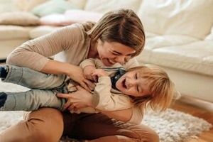 چرا قلقلک باعث خنده می‌شود؟