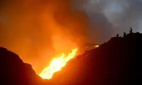  آتش‌سوزی شدید در محل دفن زباله در پایتخت هند/ ویدئو

