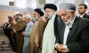 حضور رئیسی در نماز جمعه اهل سنت سنندج/ عکس
