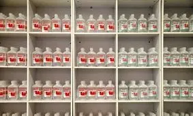 "سرُم" سهمیه‌بندی شد!/ فقط در داروخانه‌های منتخب توزیع می‌شود/ کمبود برخی داروهای درمان علامتی اومیکرون