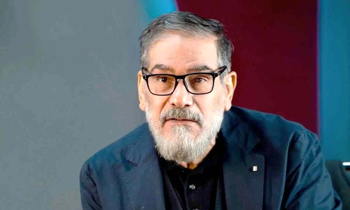 روزنامه کیهان: حاشیه سازی برای شمخانی، عملیات روانی علیه انسجام ملی است/ وقتی دبیر شورای عالی امنیت ملی شد فرزند کروبی تبریک گفت/ نباید عروسی مجلل میگرفت
