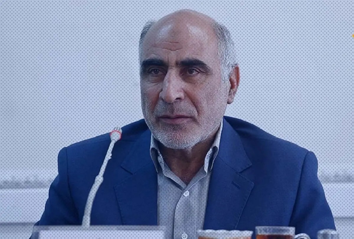 مسمومیت‌ دختران دانش‌آموز واقعیت ندارد/ دشمنان مسمومیت‌سازی و کشته‌سازی می‌کنند/ تا یک نفر عطسه می‌کند، مسئولان باید پاسخ بدهند