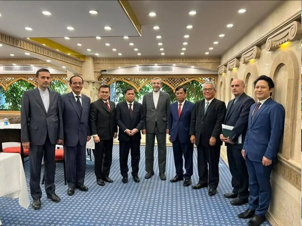 باقری کنی: در نگاه غربی‌ها اصالت با منافع است نه با حقوق بشر

