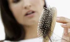 آیا آب سخت باعث ریزش مو می‌شود؟