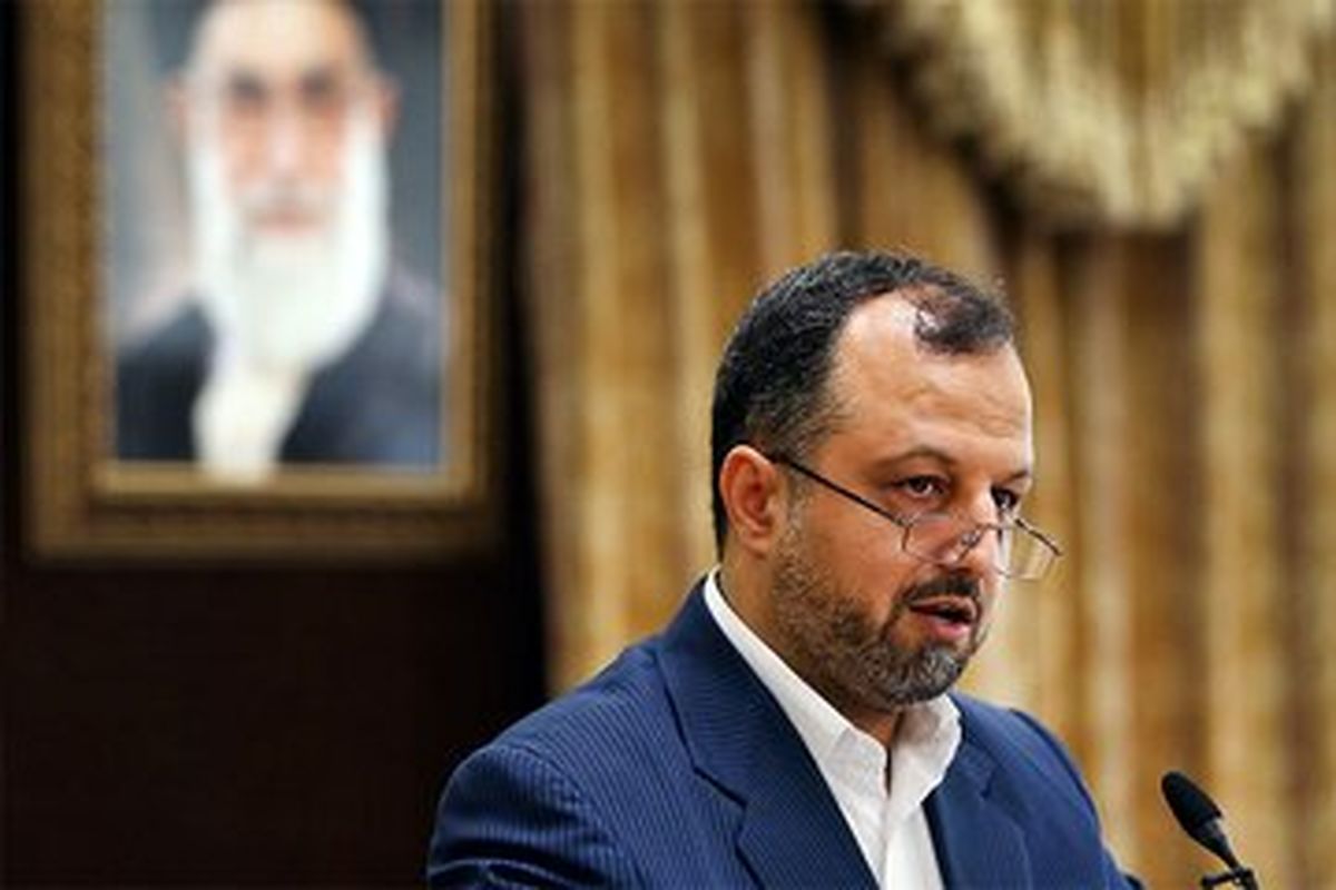 خبر مهم خاندوزی از انحلال سه موسسه اعتباری