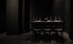 رستوران‌های عجیب دنیا؛ از سرو غذا در تاریکی تا پذیرایی در عصر یخبندان