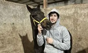 آزمون: بعد از پایان دوران فوتبال، مربی نمی شوم و برای رقابت به اسب هایم می پردازم/  سیاستمدار نیستم!