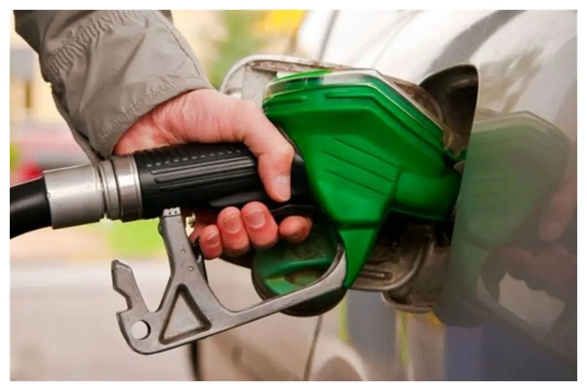 سهمیه‌های بنزین یک‌شبه سوخت! / خودروهای وارداتی باید فقط بنزین ۵۰۰۰ تومانی  بزنند؟