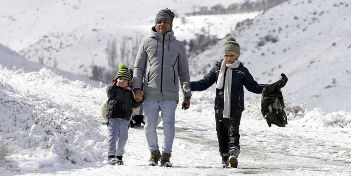برف سنگین، 1000 نفر را در «پیست اسکی شیرباد» زمین‌گیر کرد

