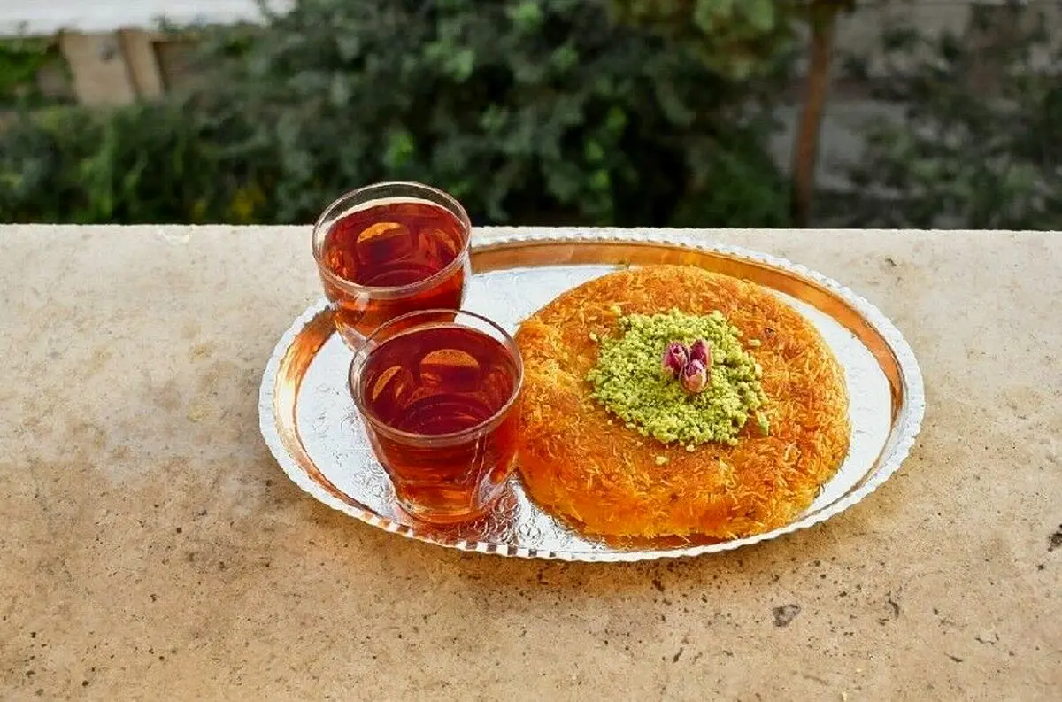 دستور تهیه کنافه با شربت زعفرانی داغ

