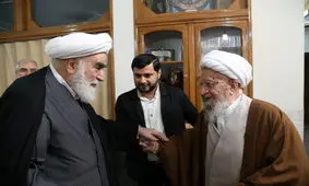 پیام رهبر انقلاب به آیت الله مکارم شیرازی رسید/ تصاویری از رئیس دفتر رهبری در بیت مرجع عالی شیعه

